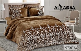 كمفورتر مجوز مخمل مطرز Oliver